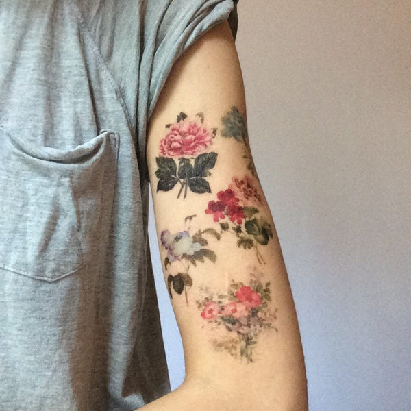Floral Temporary tattoo. 5 Victorian Flower Femenine Tattoo Designs.